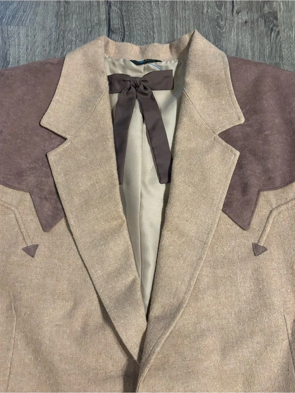VTG Pioneer Wear Western Blazer Tan 2 Tone Arrow Darts Men's 48 Made in USA